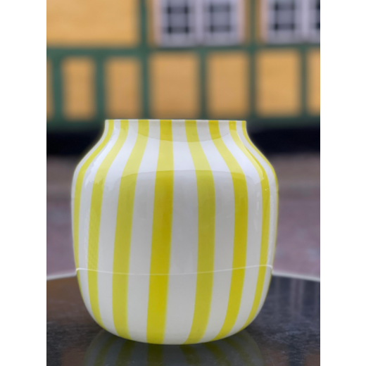HayJuiceVaseWideyellow-33