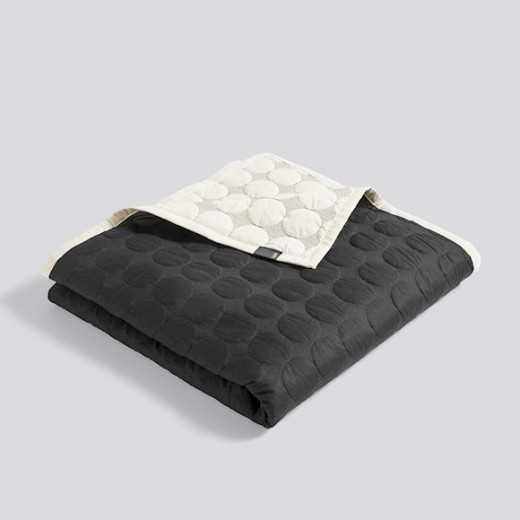 HayMegaDotSengetppeBlackCream195x245cm-31