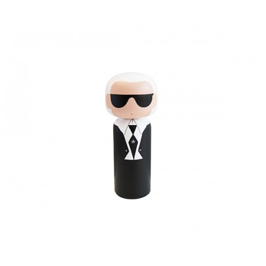 LucieKaasSketchincKarlLagerfeld-31