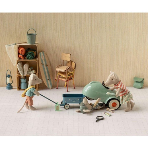 MailegChauffrmuslillebrordersidderienskeformetsomenlillebil-31