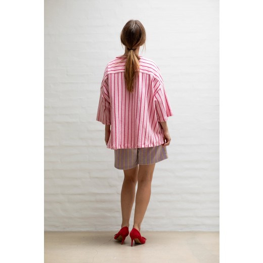 BongustaNaramOversizedShirtBabyPinkSkiPatrolRed-31