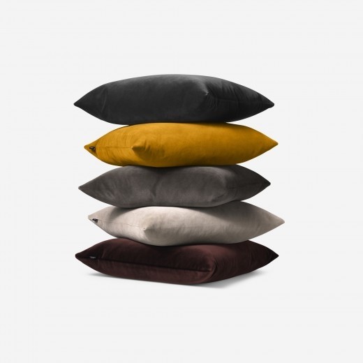 Vipp116VelourpudeBurgundy50x50cm-31